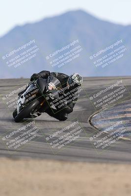 media/Nov-16-2025-Race Pace (Sun) [[8c5fa54630]]/Verified Riders/8-Turn 12 (120pm)/